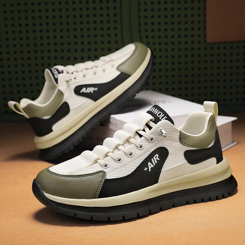 Men's Retro Casual Leather Running Shoes - Lightweight and Soft Sole for Autumn and Winter.