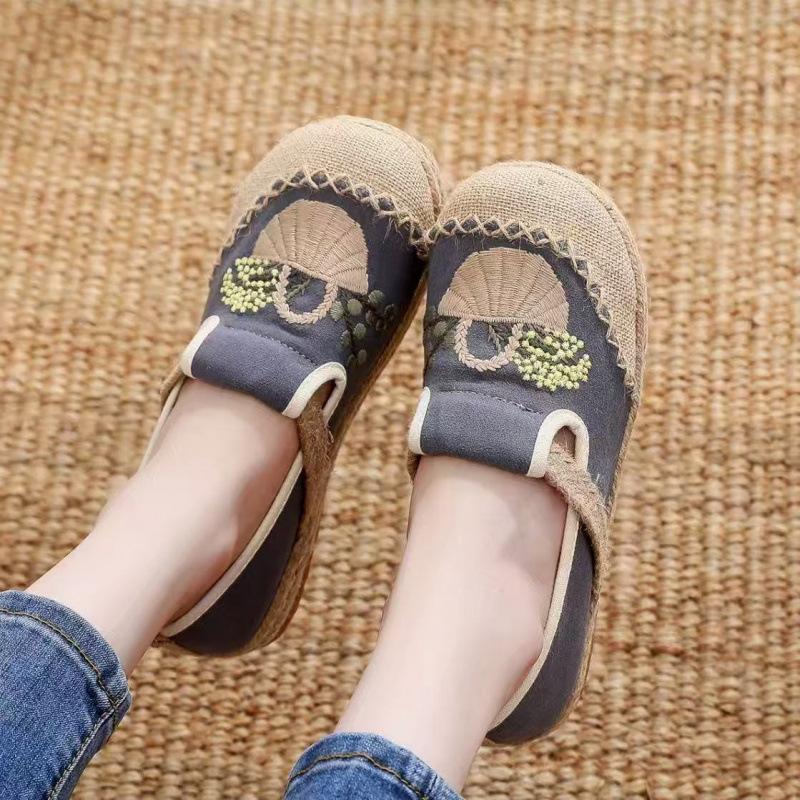 2025 Old Beijing Cloth Shoes Women's Ethnic Style Embroidery Linen One Pedal Comfortable Breathable Versatile Work Shoes Comfortable