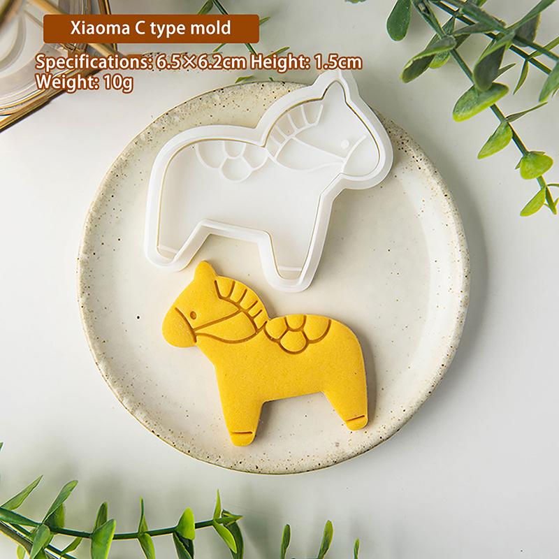 Cartoon Horse Shape Cookie Cutter Diy Biscuits Fondant Embossing Mold 2026 New Year Party Cake Decor Supplies Cookie Baking Tool