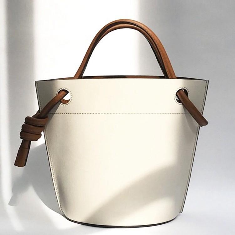 Neues Nischen-Design Knoten-Beuteltasche modisch exquisite Unterarm-Handtasche High-End-Eink Schultertasche Damen