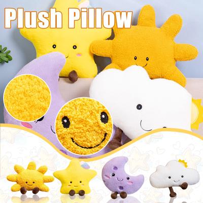 Lustige Kissen voller Lächeln, Mond, Sterne, Wolken und Sonnenschein. Tierkissen, weiche Plüschtiere, geeignet als Geburtstagsgeschenk für Kinder.