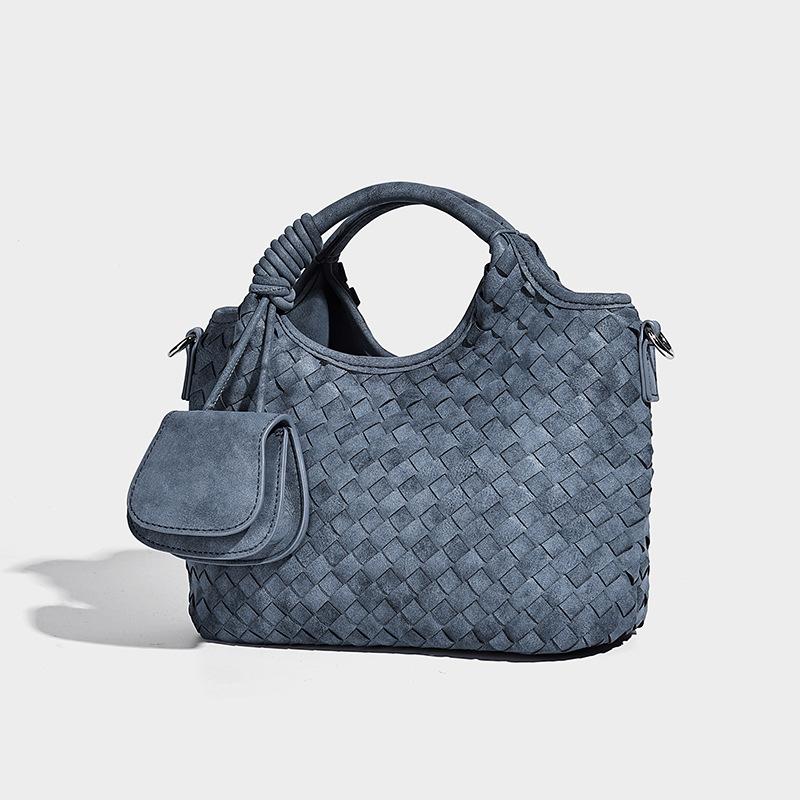 High-End Niche Design Matte Woven Women's Bag 2025 New Trend Versatile Handbag Shoulder Commuter Tote Bag