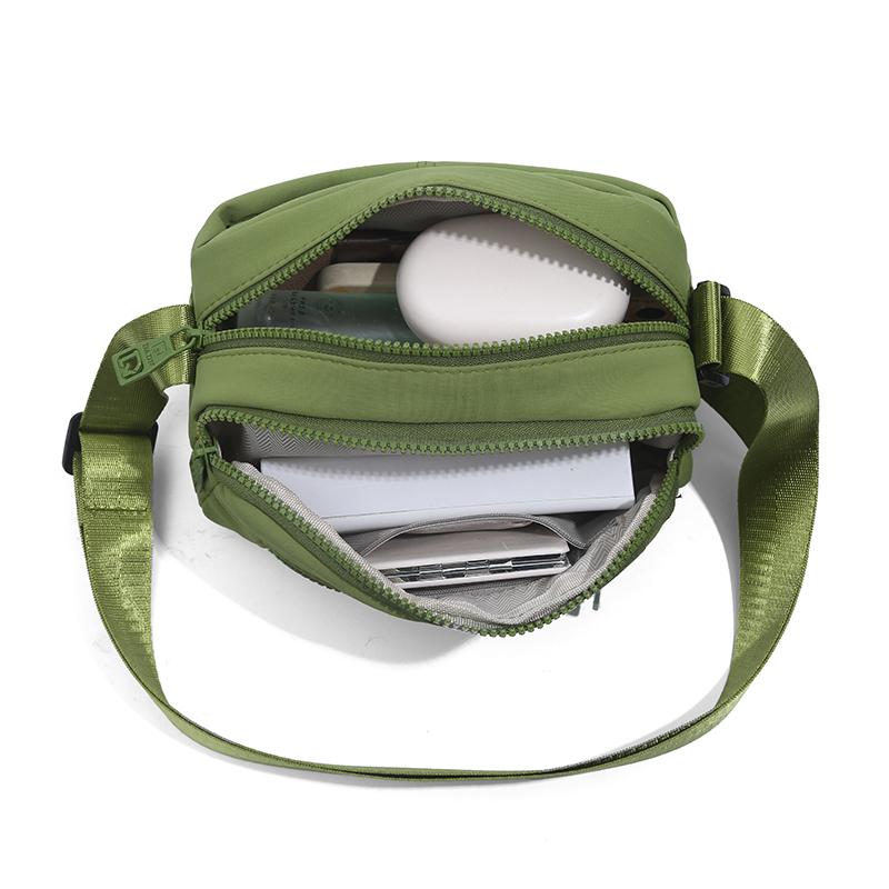Women's Lightweight Commuter Shoulder Bag