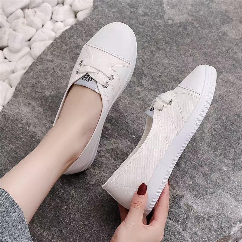 New low-top canvas shoes female student flat casual shoes sports casual board shoes lazy little white shoes