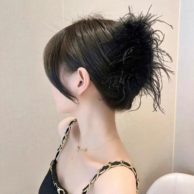 Advanced Sense Ostrich Hair Large Feather Grab Clip Women's 2025 New Back Head Hairpin Shark Clip Mao Hair Clip