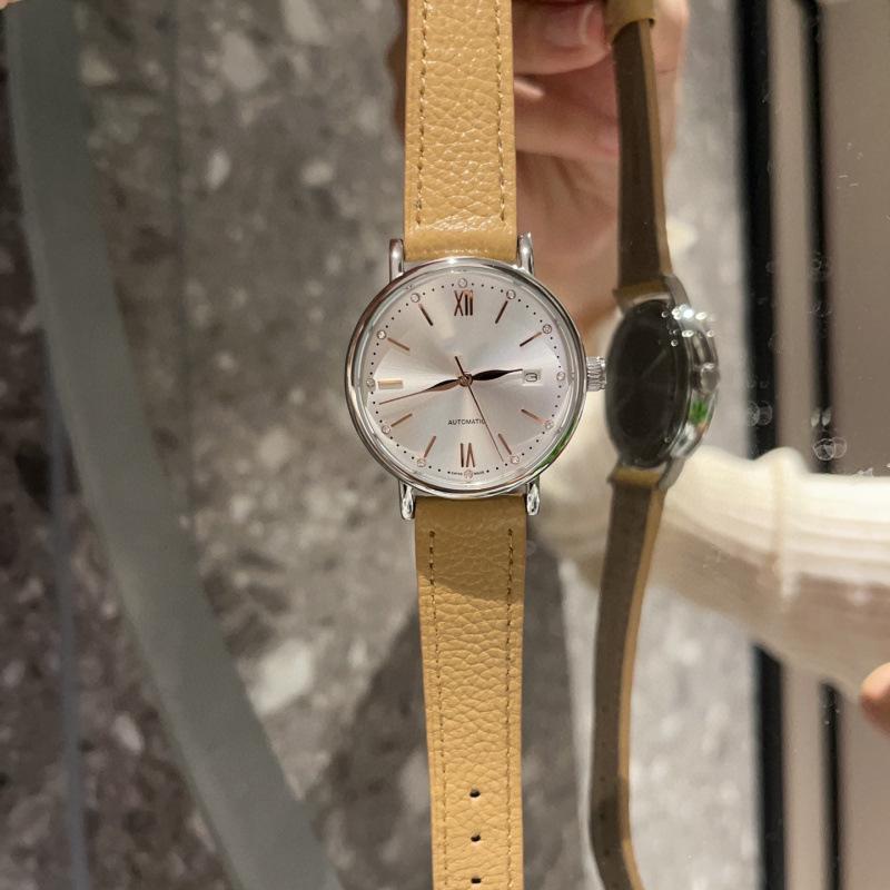 

Женские кварцевые часы Wanjiagu Ai Ling с кожаным ремешком и волнистым узором