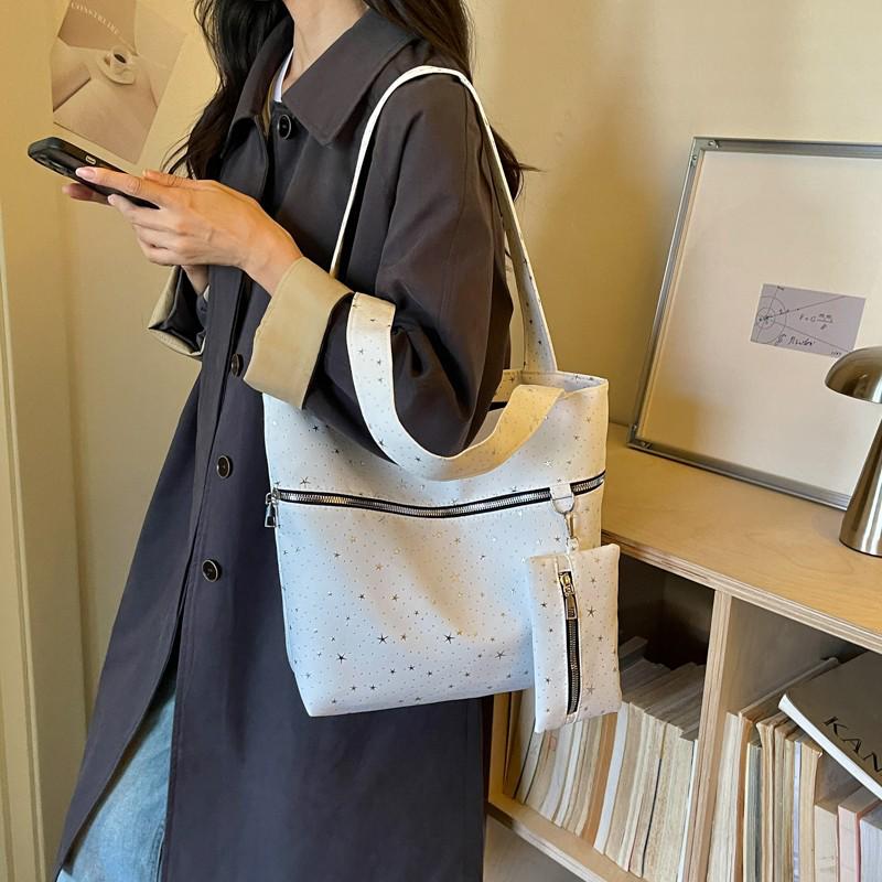 2026 Summer Women's Large Capacity Textured Tote Shoulder Bag