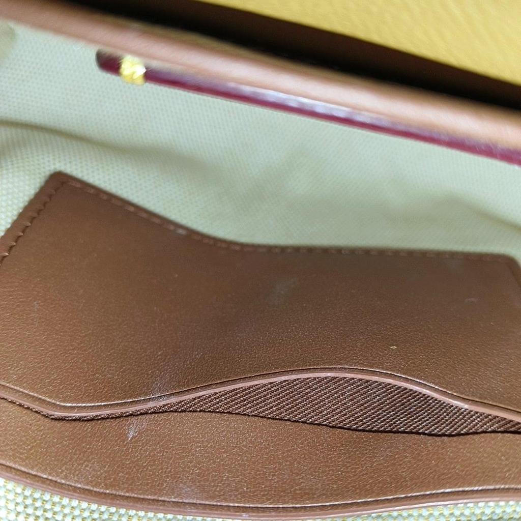 [Pre-Owned] White Leather Crossbody Bag - Good #1NDP2CG