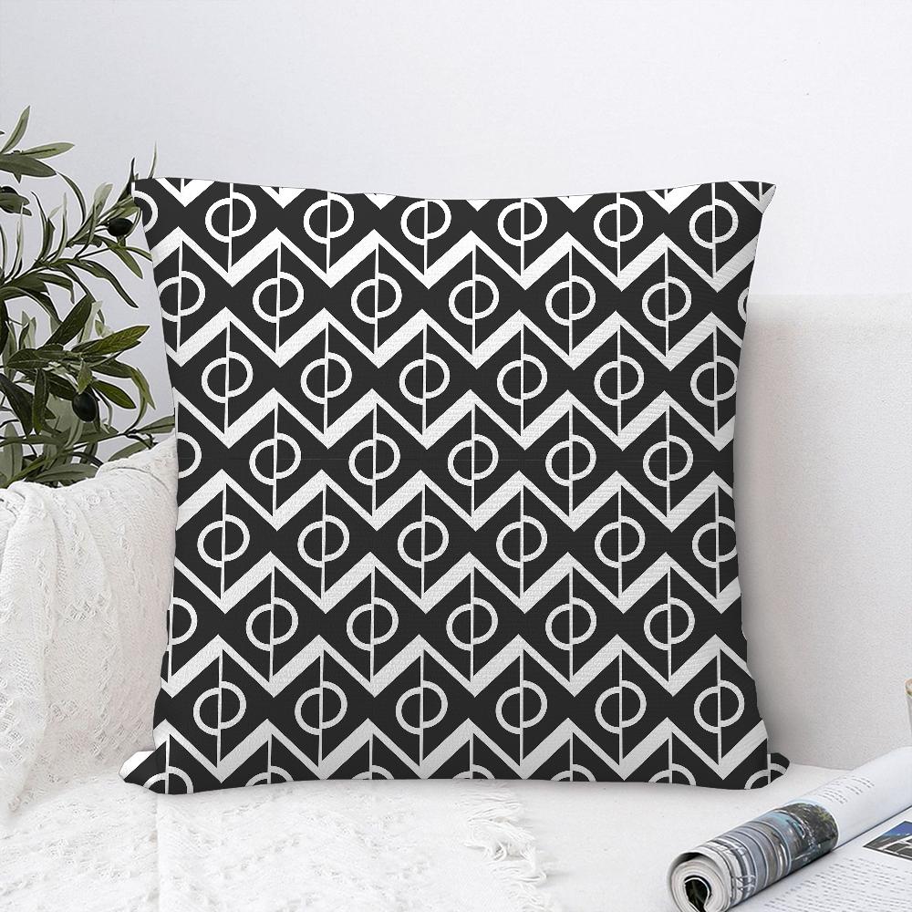 Black And White Geometric Pillow Case Sofa Decorative Home Double-Sided Printing Short Plush Cushion Cover Throw Pillow Cover