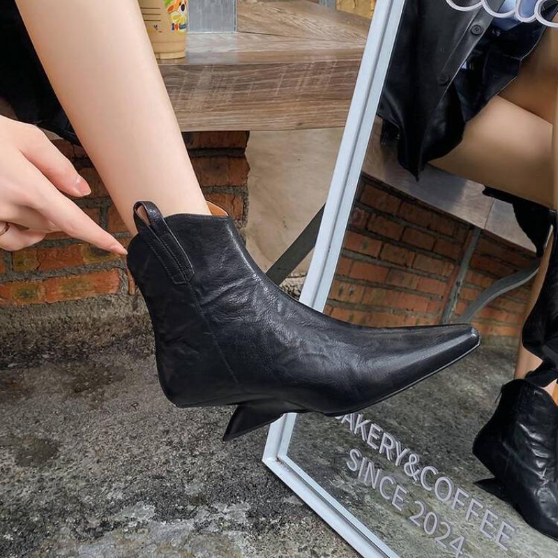 2024 Podzimní dámské kozačky na klínku s hranatou špičkou Moderní kozačky Dělená kožená obuv pro ženy Krátké kozačky na nízkém podpatku Boty na platformě