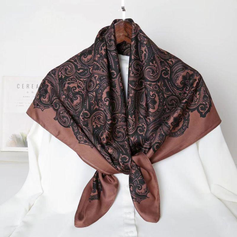 Black and White Animal Print Faux Silk Twill Scarf - 90x90CM Autumn/Winter Shawl for Women