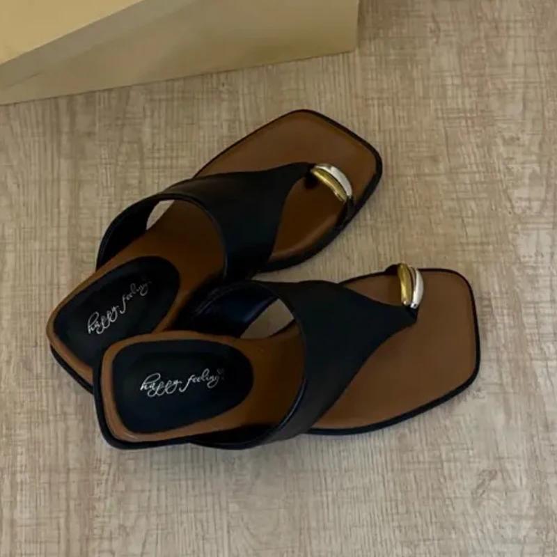 Mode Damen Hausschuhe Ballerinas Designer Schuhe Lässige Damen Sandalen Sommer 2025 Mode Strand Flip Flops Neu Leopard Mujer De Sandalias