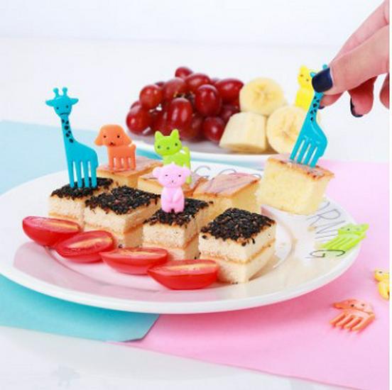 Animal Farm Mini Bento Picks: Cute Plastic Fruit Forks for Children's Bento Decoration