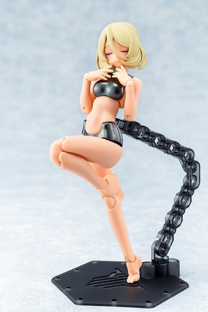BUSTER DOLL Tank MIDNIGHT FANG 11 Scale Plastic Model, Approximately 172mm Tall