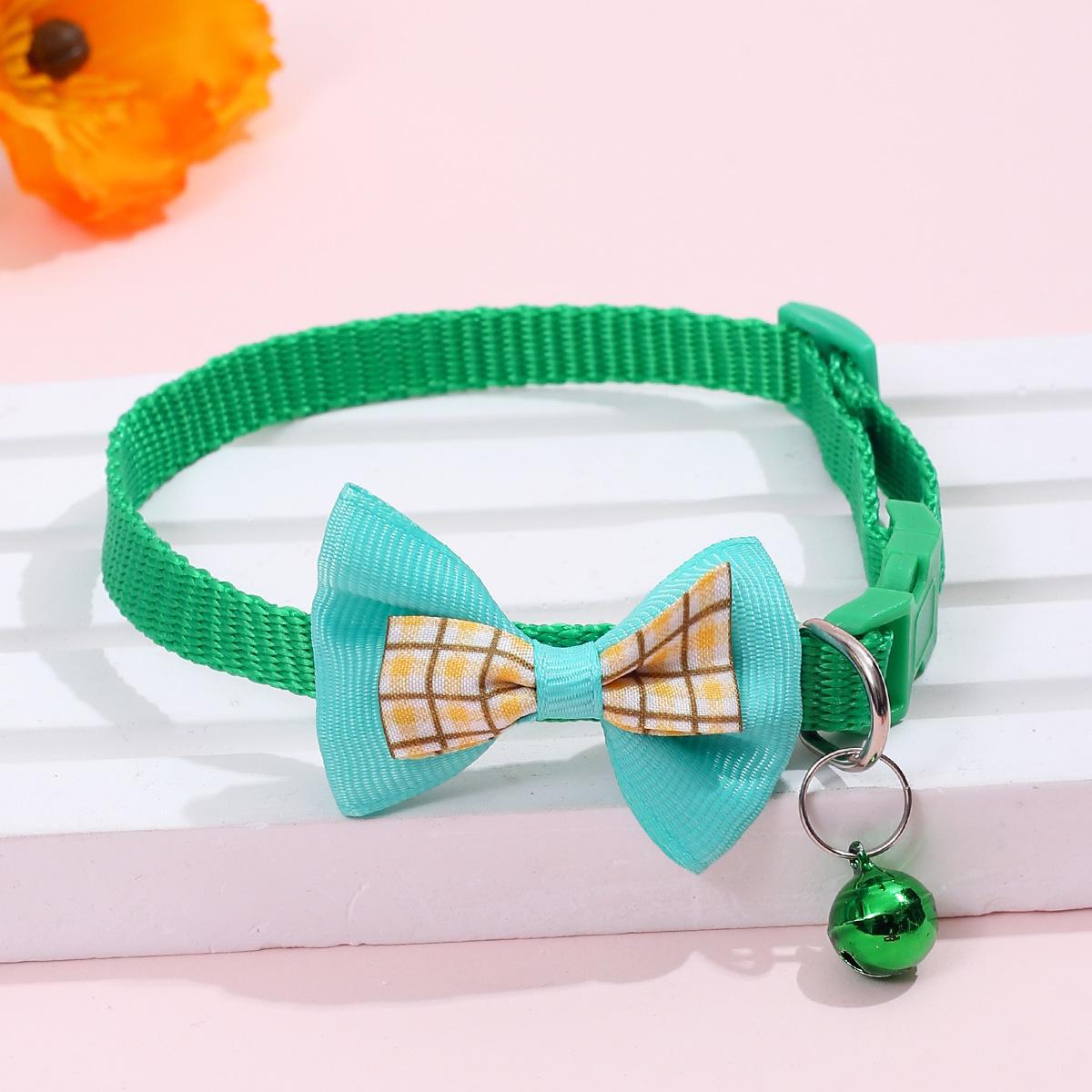 

Клетчатый ошейник-бантик с колокольчиком для кошек и собак Plaid Bow зелёный