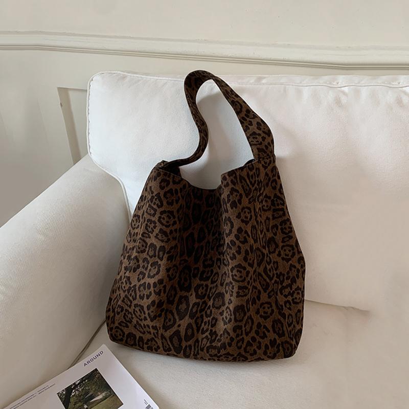 Yogodlns Large Capacity Retro Leopard Print Canvas Tote Bag Women's Commuter Single Wide Strap Underarm Handbag for Winter