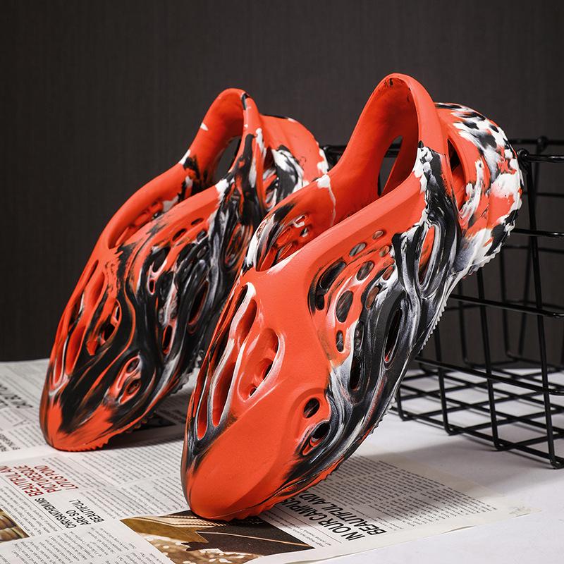 Cozy Camouflage Parent-Child Closed-Toe Beach Sandals for Spring/Summer - Unisex Casual Hollow Shoes