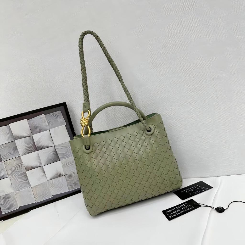 Bestselling BV Woven 8-Shaped Buckle Handbag - Versatile Shoulder & Crossbody Bag