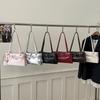 Elegante kleine Tasche - Einzelne Umhängetasche mit Riemen unter dem Arm - Kleine Handtasche für die Arbeit