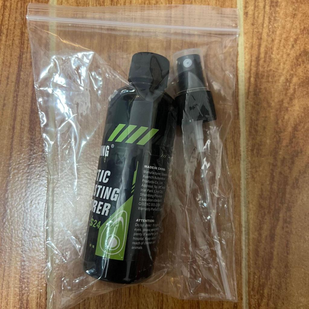 Long-Lasting Plastic Restorer & Dashboard Wax for Car Interiors