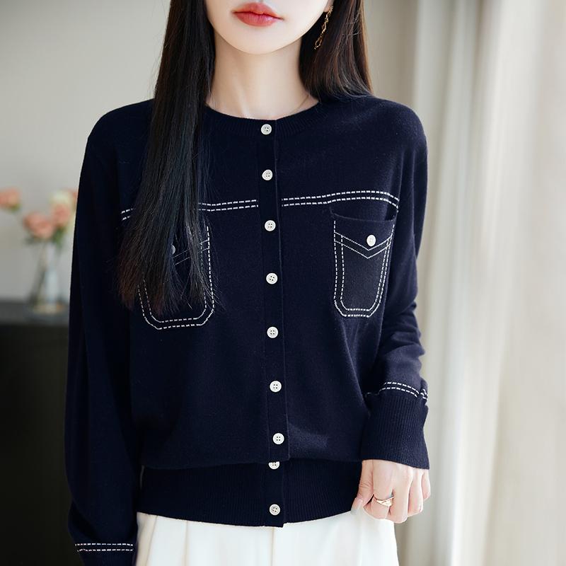 

Женский легкий кардиган из 50% шерсти и 50% шелка Mulberry — универсальный трикотаж на все 4 сезона для комфорта и стиля в любое время года L голубой люпин