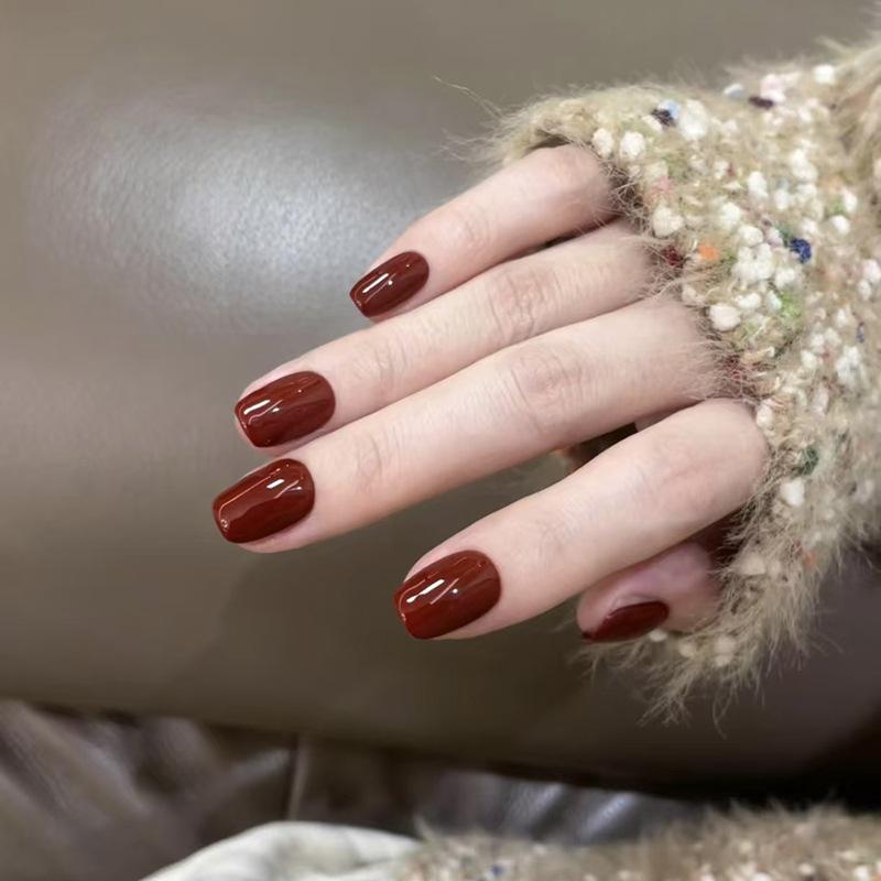 Simple Solid Color Ankola Red Versatile Fashion Girl White Wearing Nail Short Nail Patch 24 Pieces