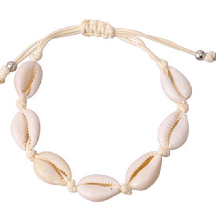 

2019 Trendy European and American Shell Necklace with Pearl and Natural Gravel Fragments