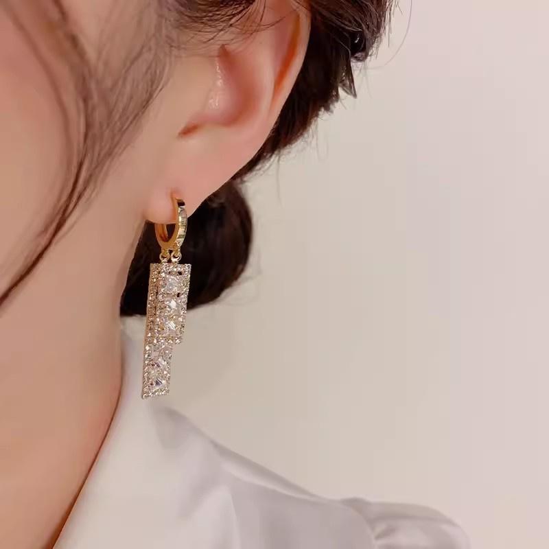 Transparent Square Crystal Pendant Hanging Earring for Women Bohemia Trendy Geometric Drop Dangle Earrings Wedding Jewelry