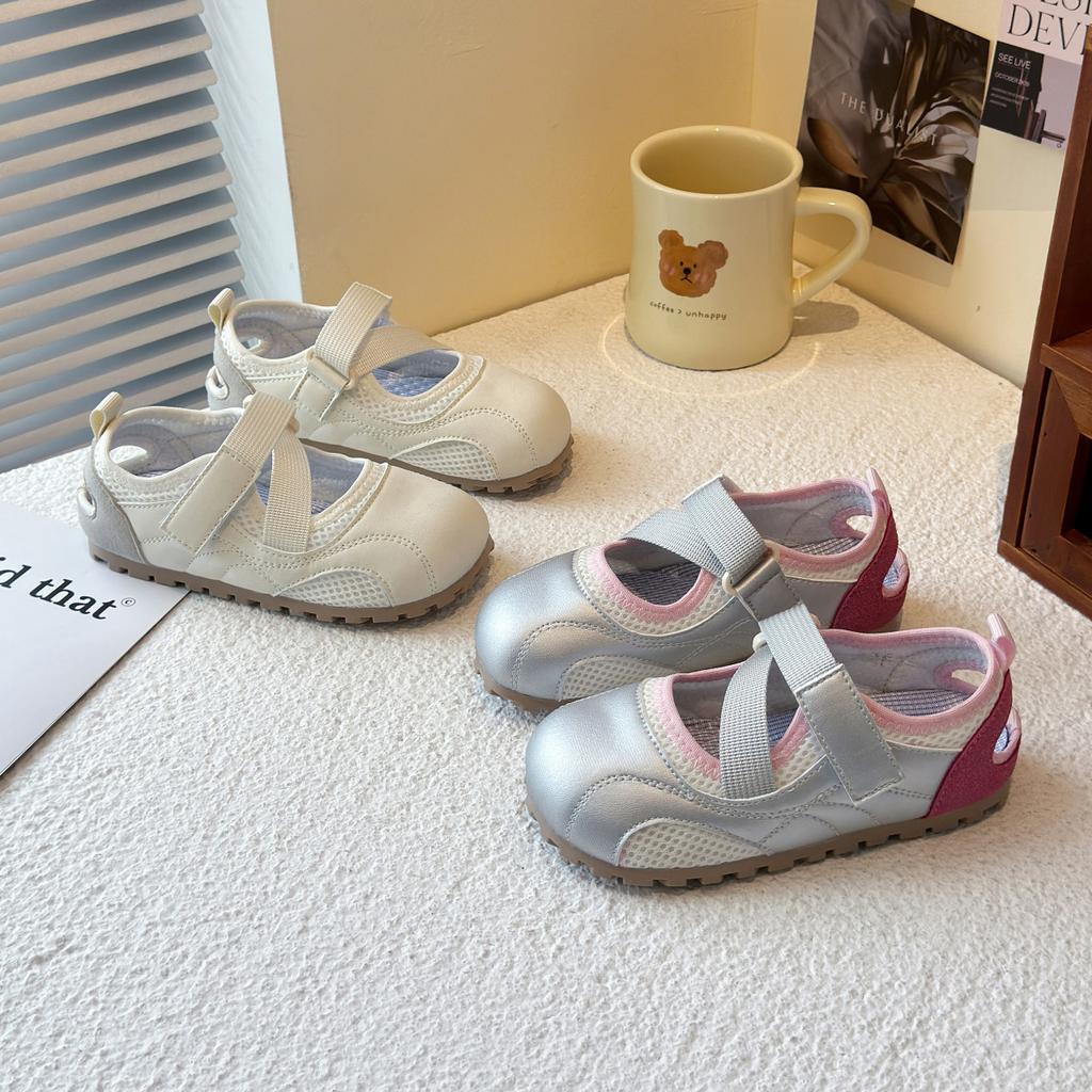 2025 spring and summer new girls small leather shoes Mary Jane shoes flat-bottomed versatile casual shoes puff single shoes leather shoes