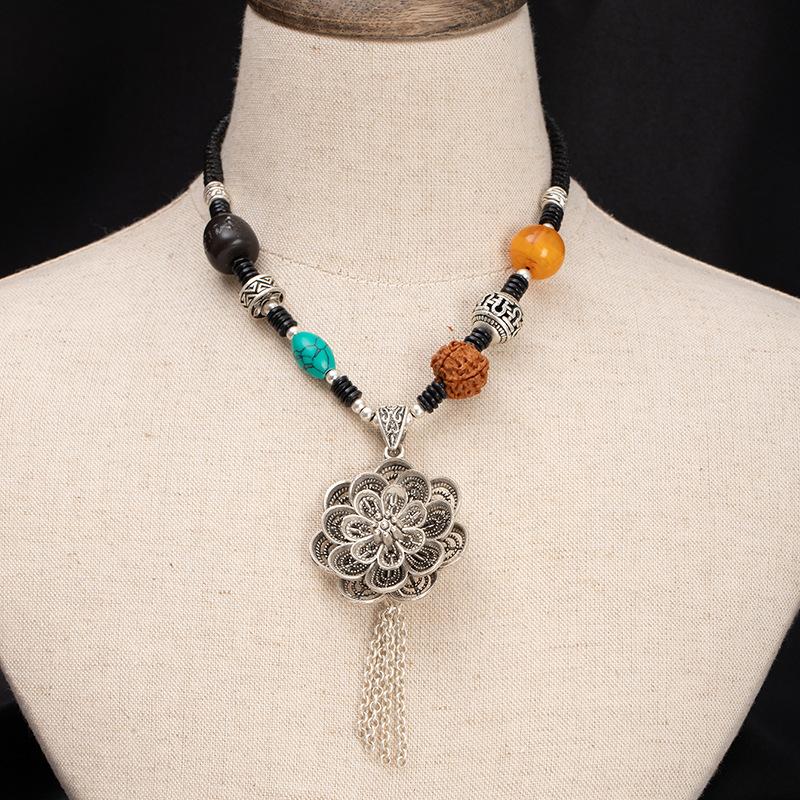 Retro Imitation Silver Necklace, Women'S Jewelry, Bodhi Collarbone Chain, Tibetan Silver Lucky Bag Pendant, Ethnic Style Sweater Chain.
