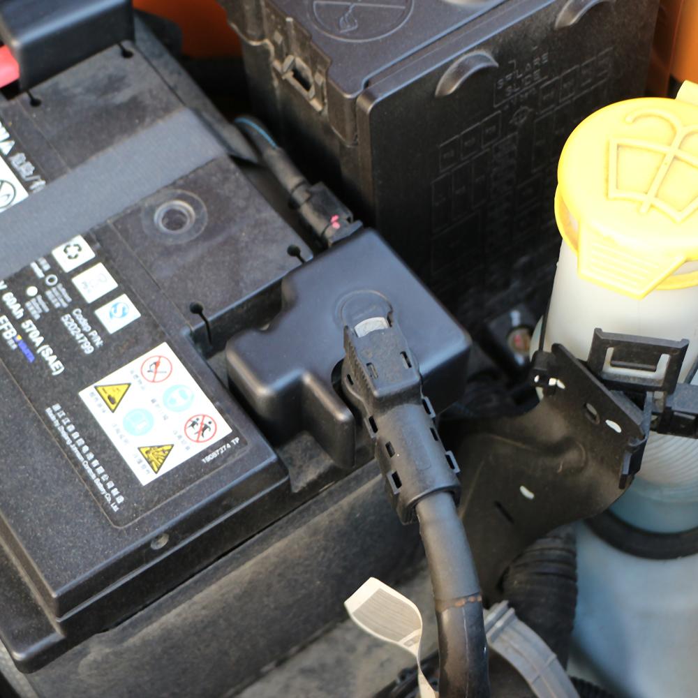 Auto Kunststoff Negativ Pol Batterieabdeckung Positive Elektrode Batterie Schutzabdeckungen für Jeep Renegade 2015-2026 Teile