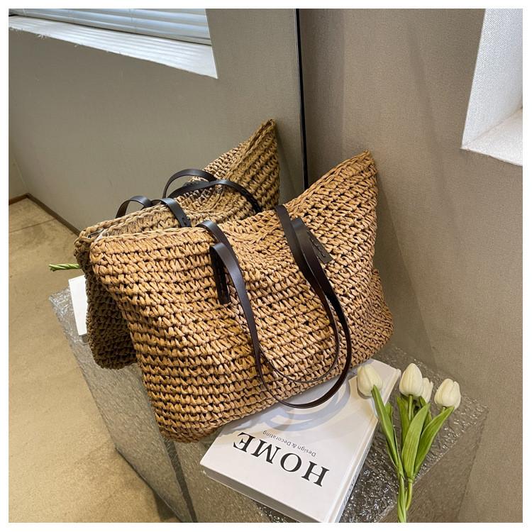 IELGY Commuter Straw Tote Bag Large Capacity All-Match Woven Shoulder Bag