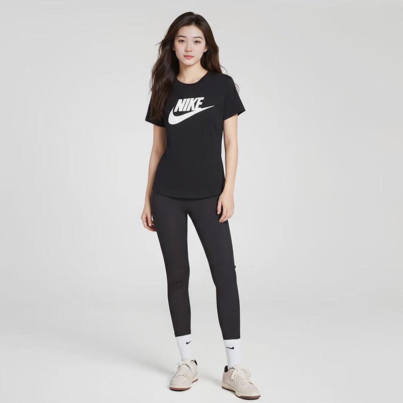 Nike Women's Short Sleeve T-Shirt