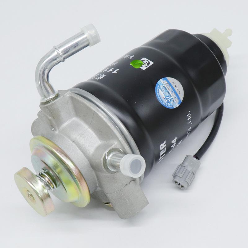 Oil-Water Separator Diesel Filter Assembly with Hand Pump for Isuzu Qingling Pickup