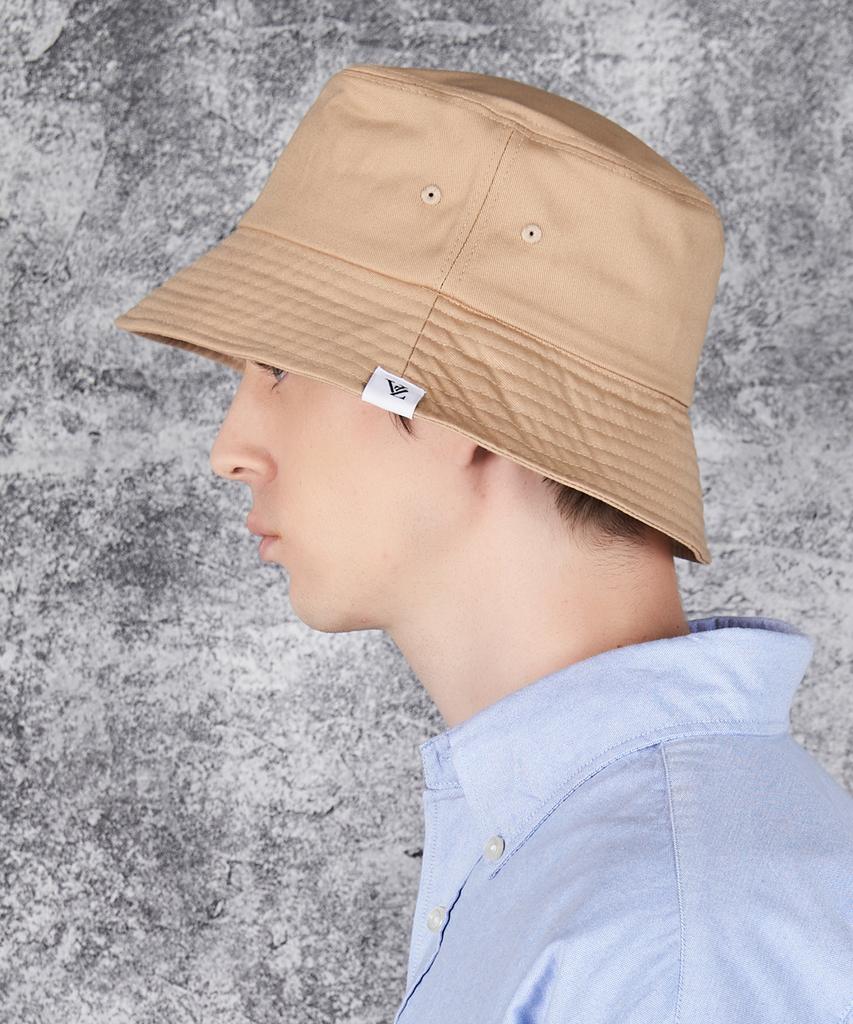 Bajal Monogram Label Color Bucket Hat Beige