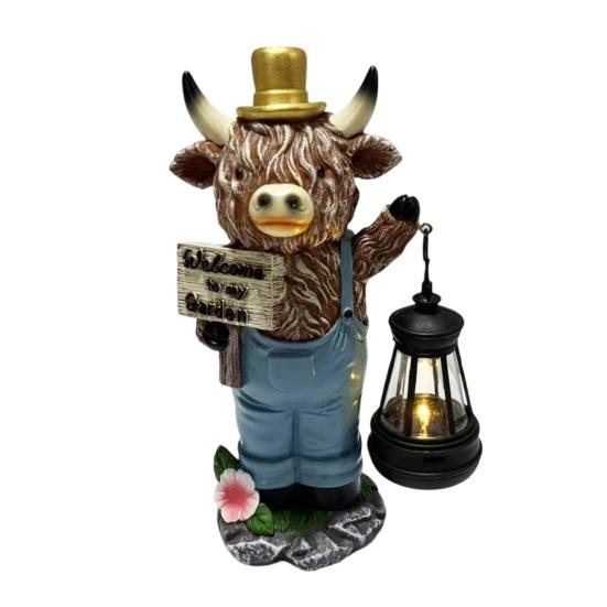 Solar Highland Cow Garden Statue Resin Animal Figurine with Solar Powered