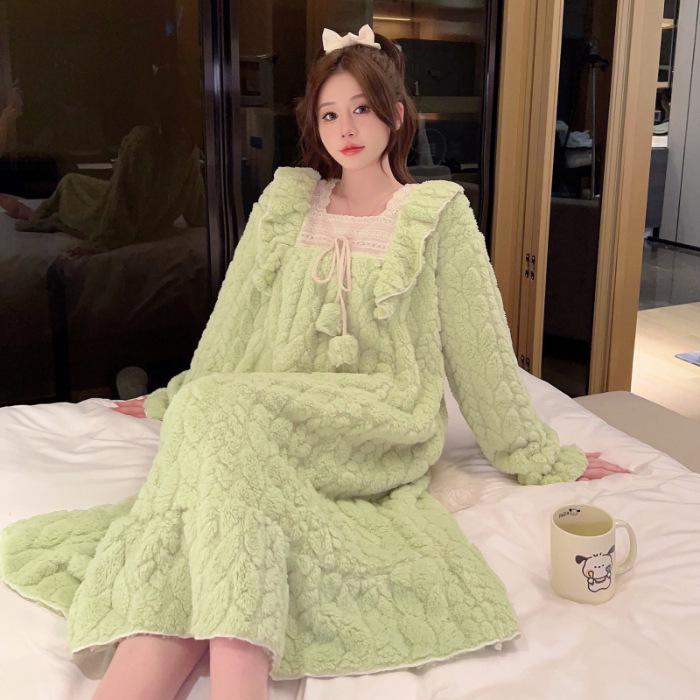 

Женская фланелевая ночная рубашка больших размеров — с длинными рукавами, симпатичная, свободного кроя для осени/зимы (До 200 фунтов). M (160 cm)