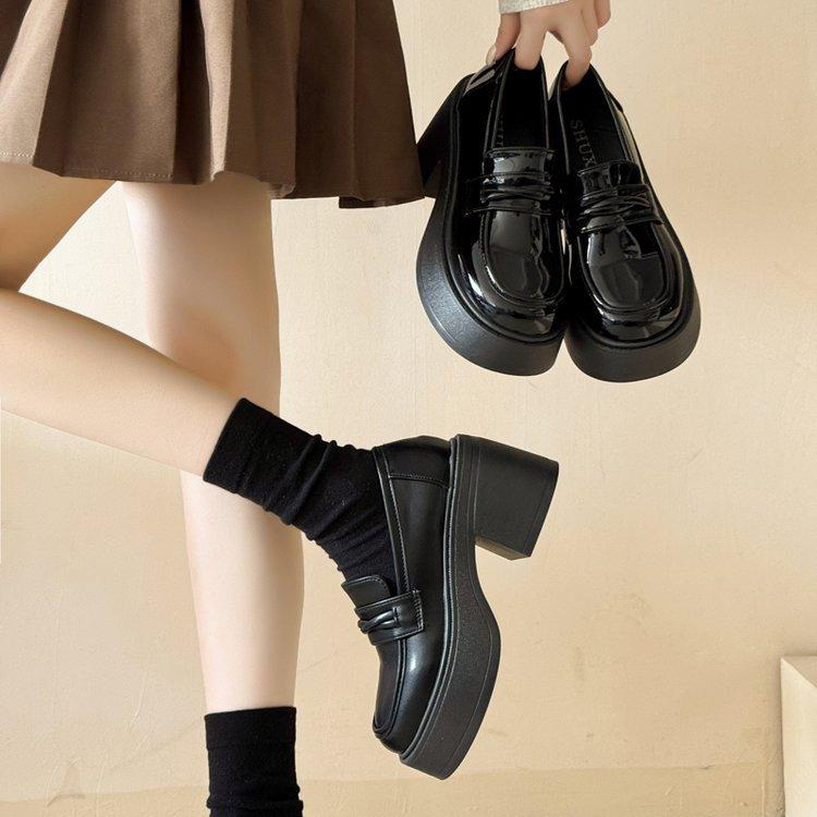 Black Round Head Small Man Increases Height with One Pedal Loafers Women's 2025 New Spring and Autumn British Style Thick-soled Small Leather Shoes