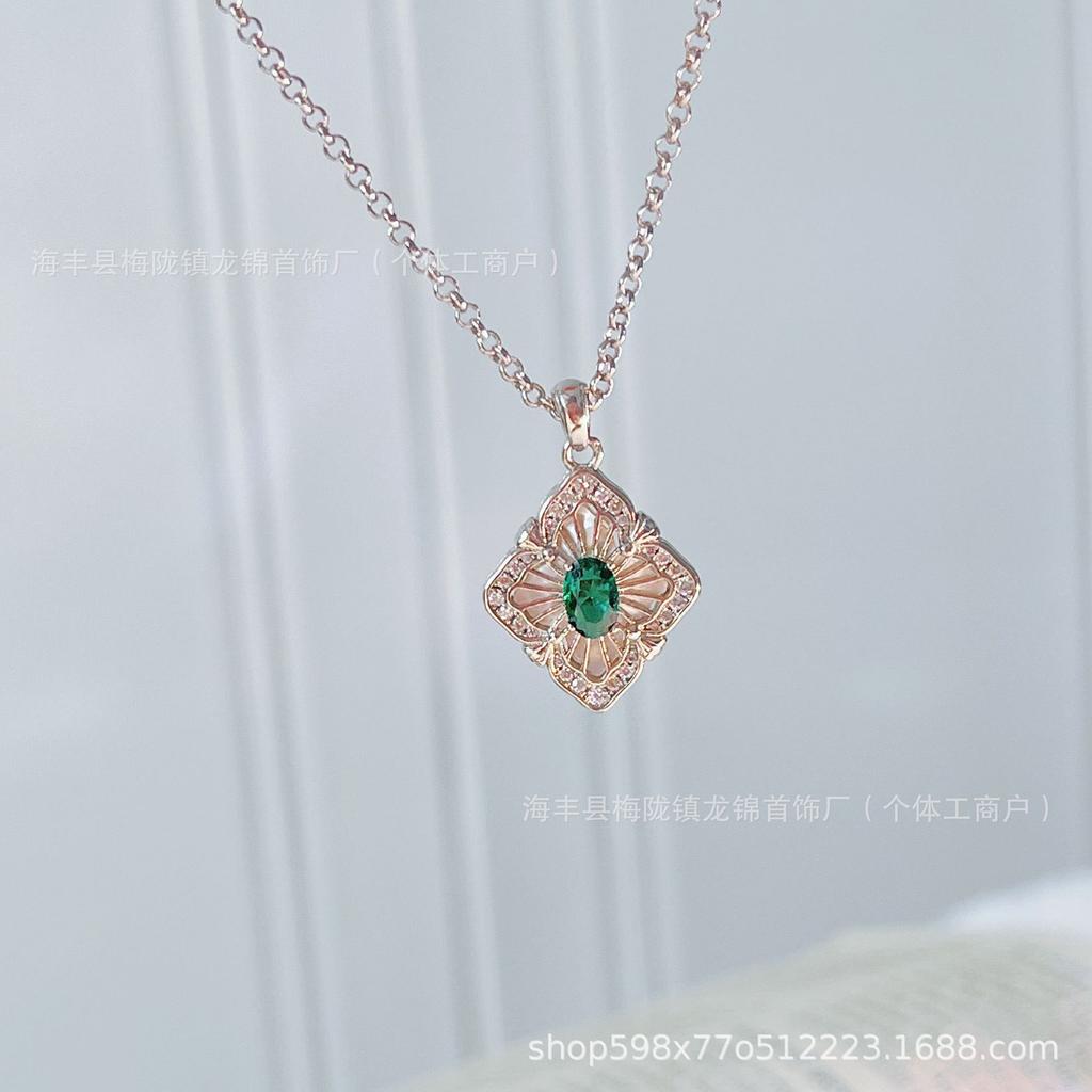 Italian Brass Cherati Ruby With Diamonds And White Fritillary Necklace Light Luxury High-End Design
