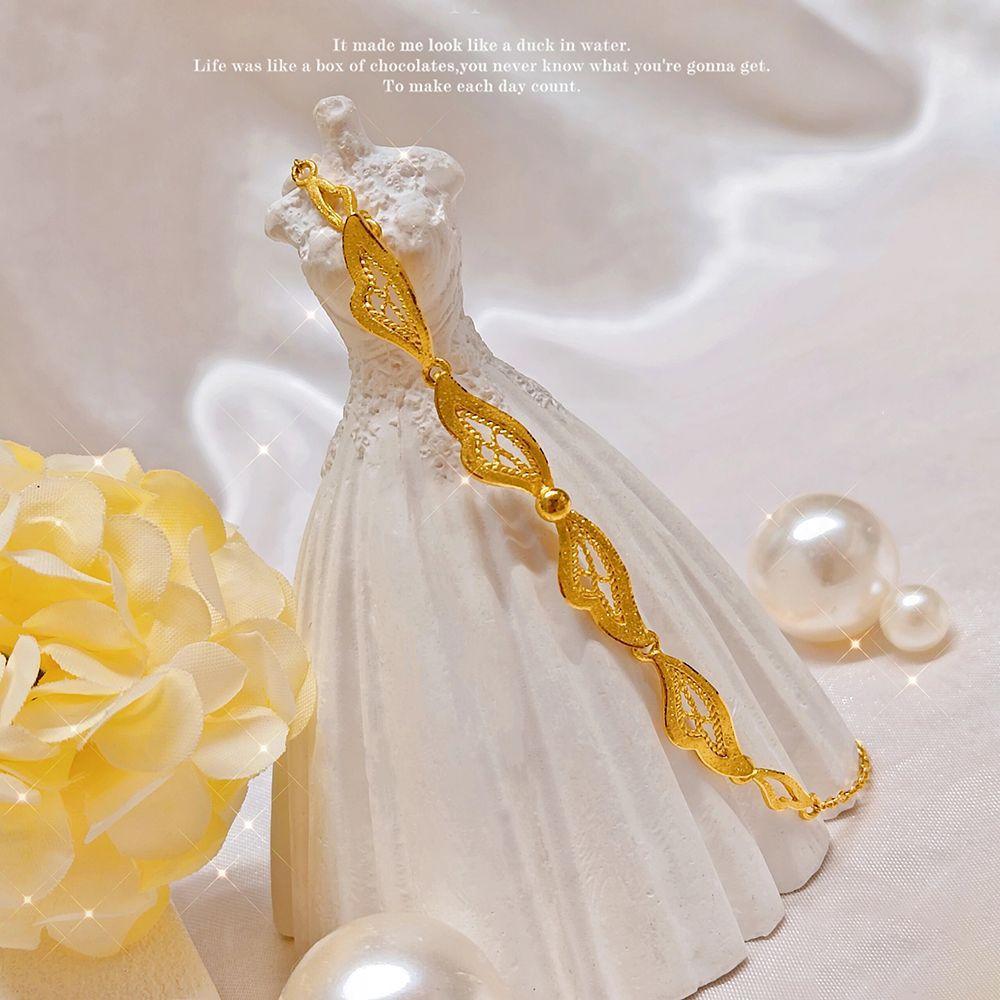 Butterfly Love Necklace Niche Fashion Exquisite Hollow Retro Fashion Versatile Versatile Necklace Women
