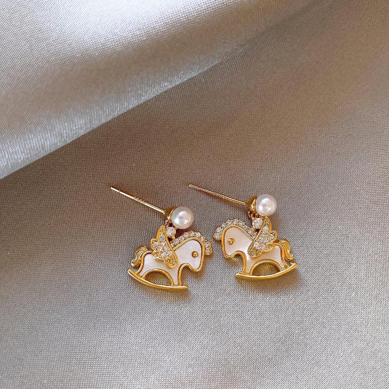 Cute Cartoon Pony Ear Buckle For Women Girl Fashion Versatile Shining Zircon Horse Earrings Jewelry Accessories New Year Gifts