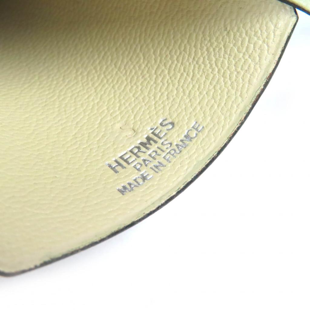 Tolle HERMES Halskette Ära Margiela Große Clochette Hell moosgrünes Leder Herren Gebraucht