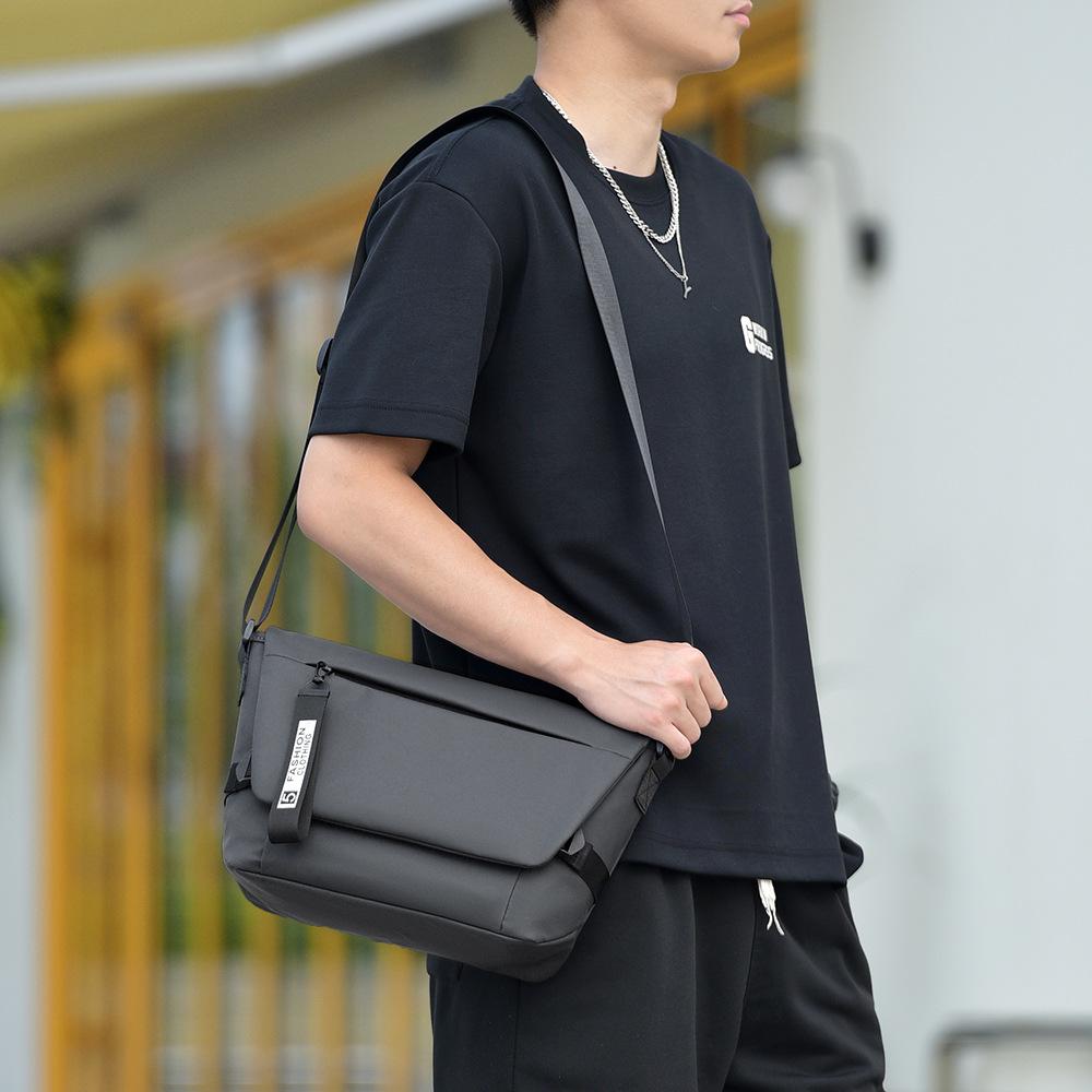 Men's Crossbody Bag, Postage Bag, Casual Boy Bag, Student One-shoulder Square Bag