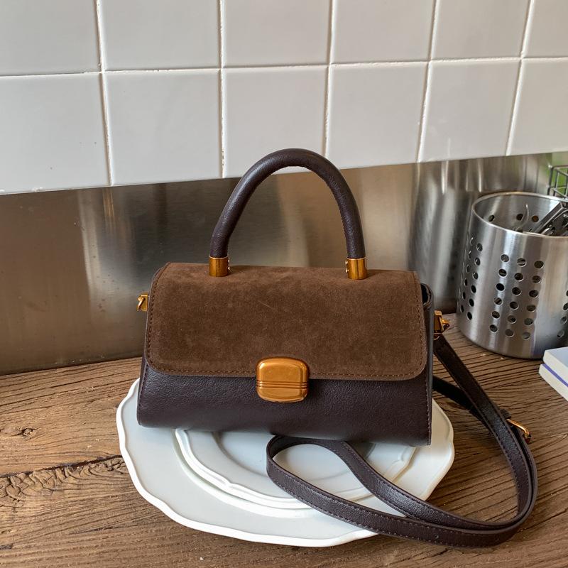 Premium light luxury niche bag women's 2025 new trendy autumn and winter go out hand bag shoulder crossbody small square bag