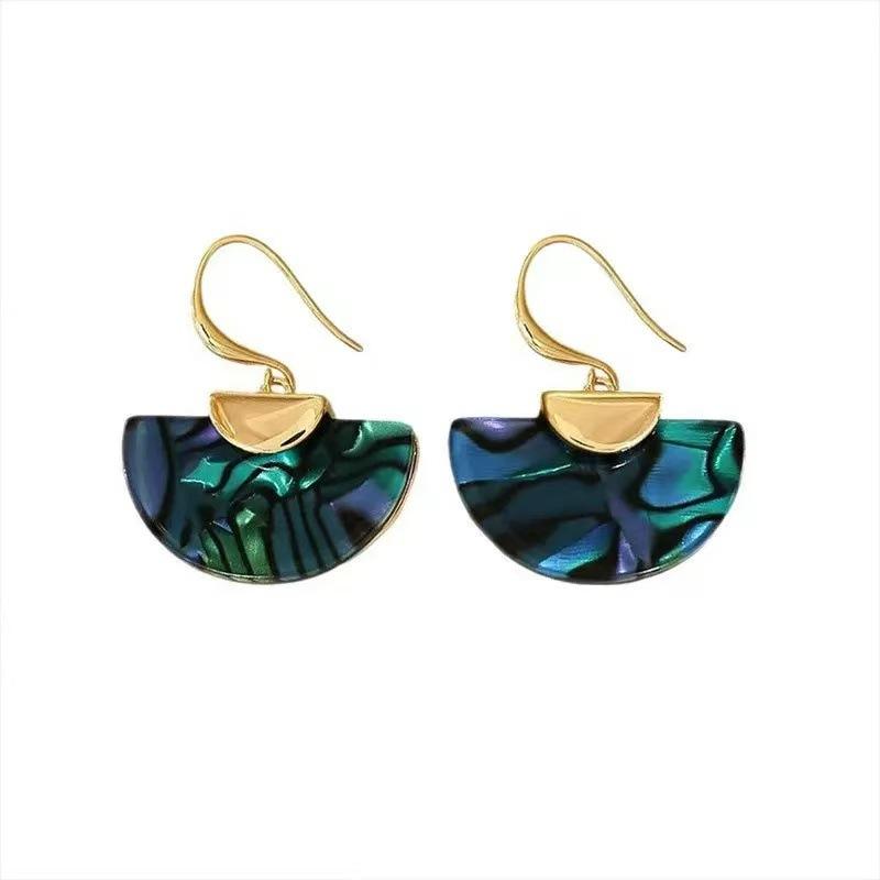 Retro Luxury High-end Earrings With Fashionable Temperament For Women
