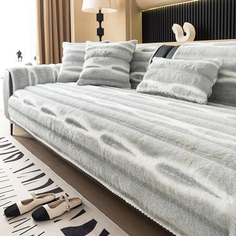 

Water Drop Pattern Rabbit Plush Sofa Cushion Advanced Sense Winter Non-Slip Seat Cushion Straight Row Leather Sofa Armrest Cover Cross-Border 70*70cm