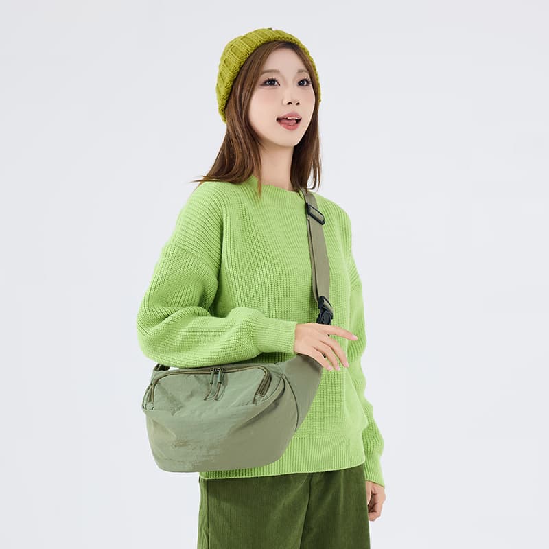 Large capacity casual breast bag women's crossbody fanny pack