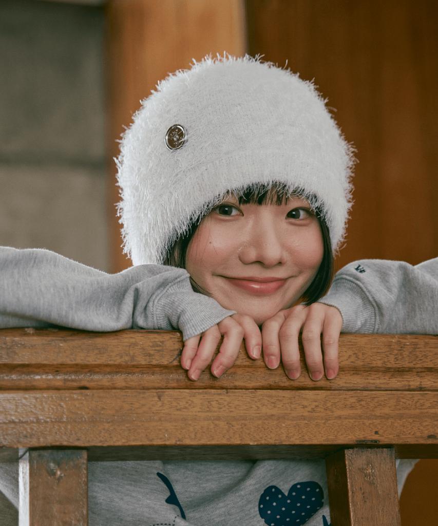 Aiseiyeleu Yerr Button Beanie (White)