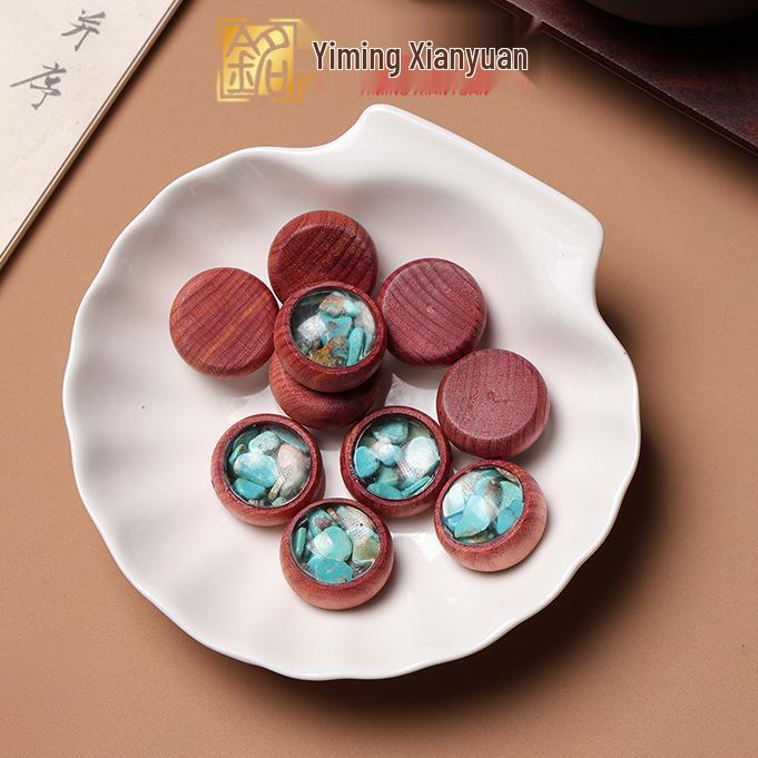 Small Sandalwood Lacquer Painted Long-Eared Cat & Heart Shape Deer Ornaments