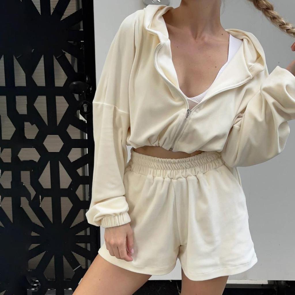Women's Sporty Casual Set: Solid Color Hooded Zip-Up Top & Low-Waisted Shorts